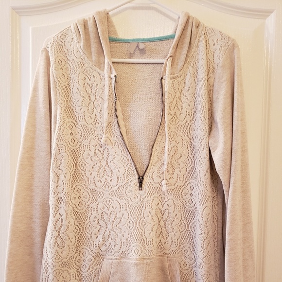 Vanity Tops - Vanity Crochet Cream Pullover - L